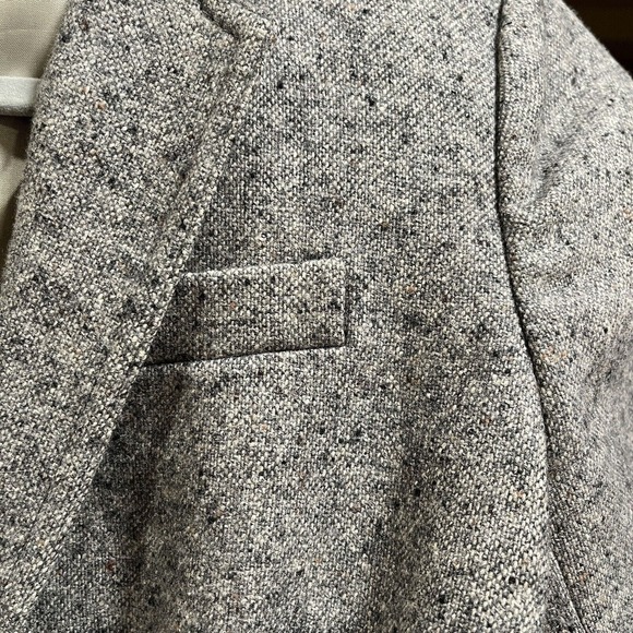 J. Crew Grey Schoolboy Donegal Tweed Blazer size 0 Jacket Style #29073 - Picture 4 of 10